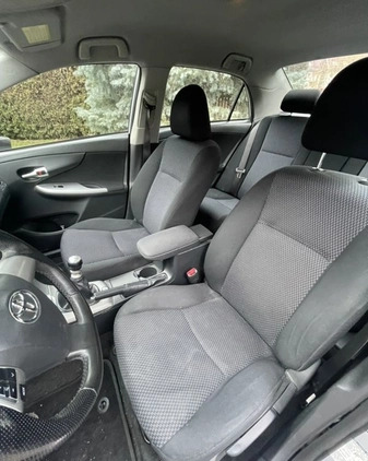 Toyota Corolla cena 25900 przebieg: 226000, rok produkcji 2011 z Wrocław małe 154